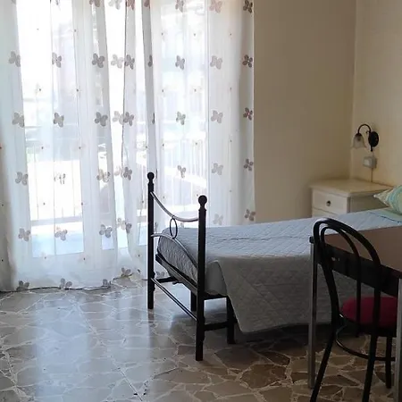 Albachiara فندق مبيت وإفطار